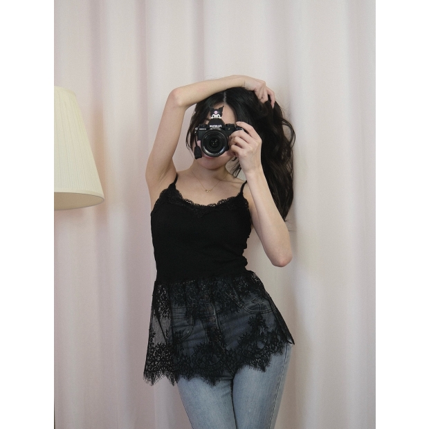 奶霜微甜蕾絲吊帶-黑