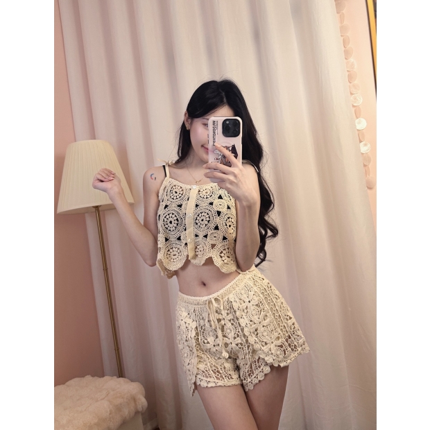 花語雕花綁帶短褲