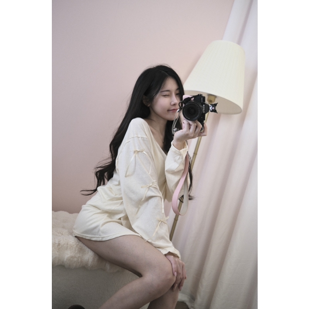 蝴蝶結落肩慵懶 Tee-淡奶杏.月霧灰