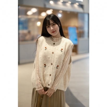早秋日系提花圓領毛球針織背心