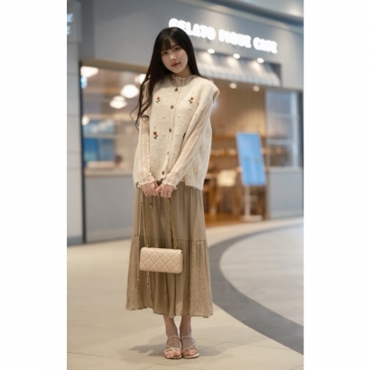 早秋日系提花圓領毛球針織背心